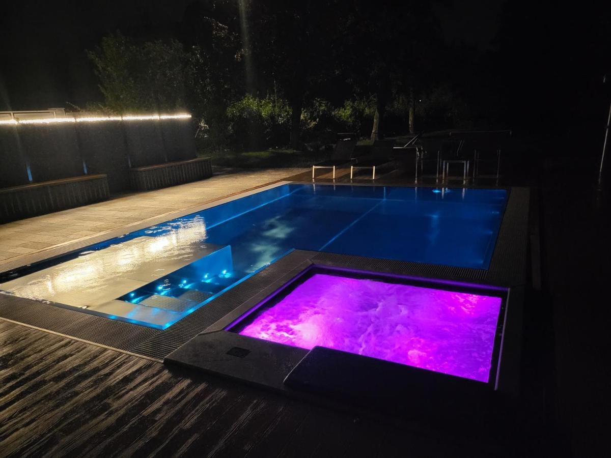 Royal Suite Parma Con Piscine Calda E Fredda المظهر الخارجي الصورة